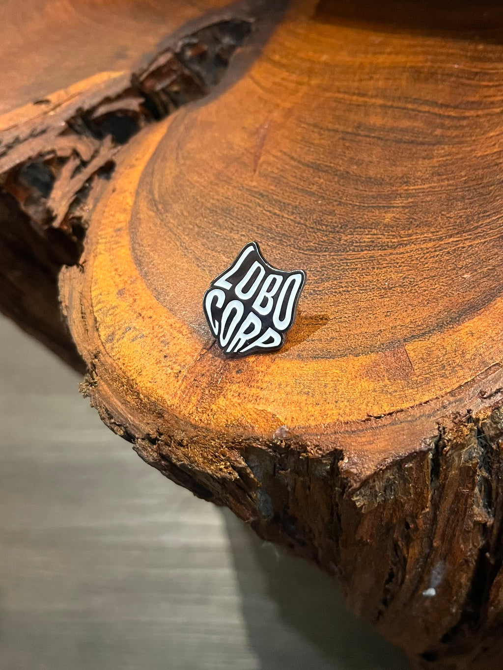 Lobo Corp Metallic Pin