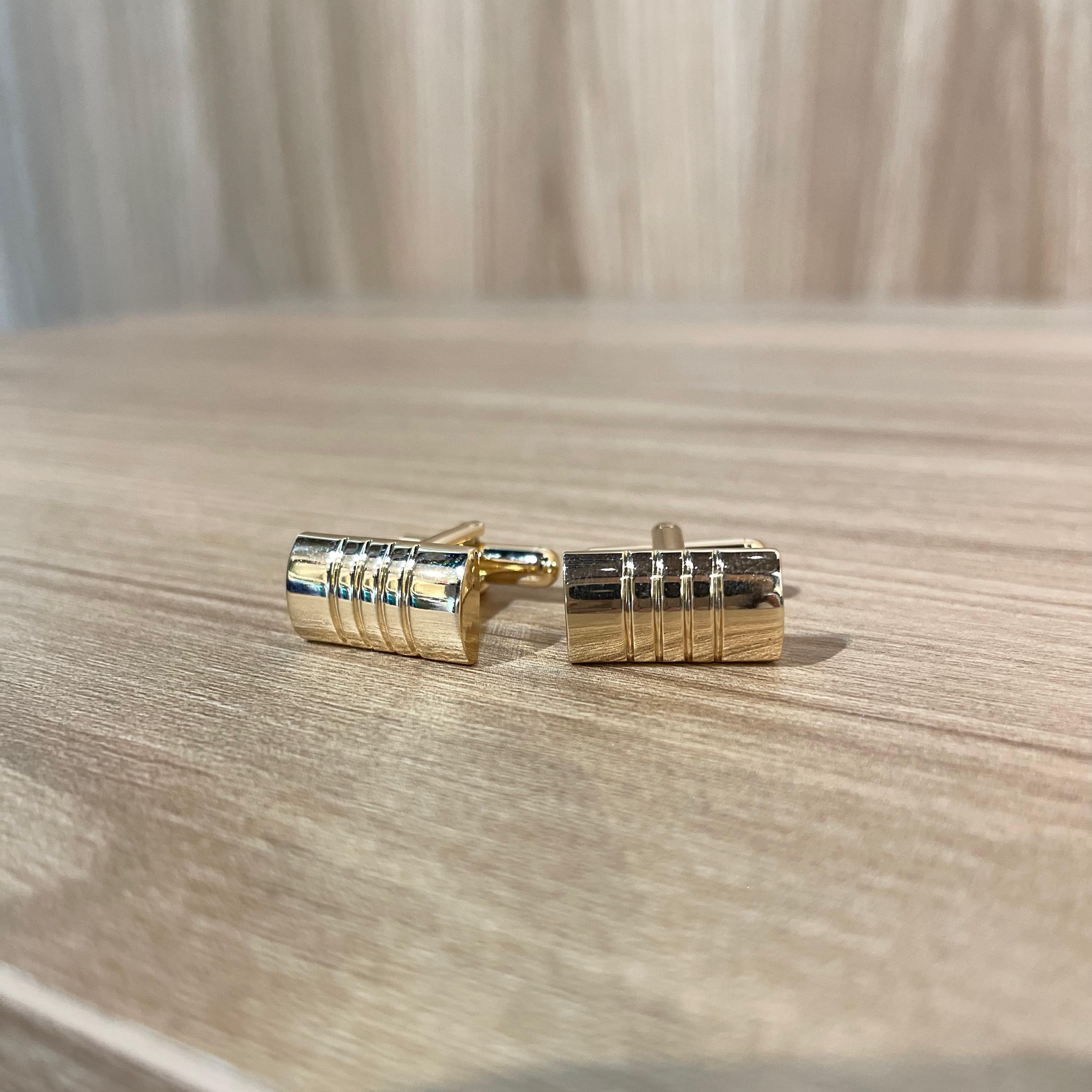 Cufflinks