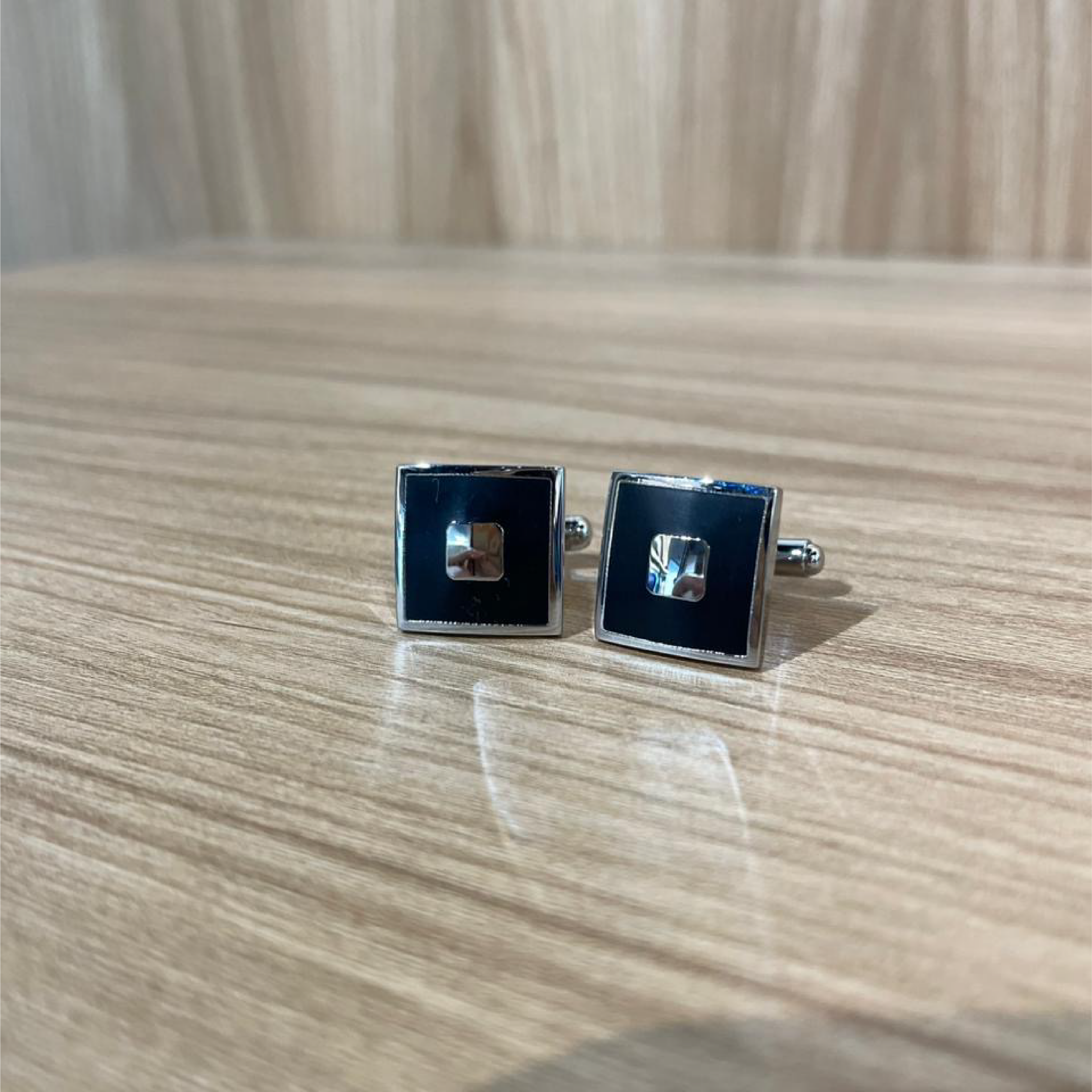 Cufflinks