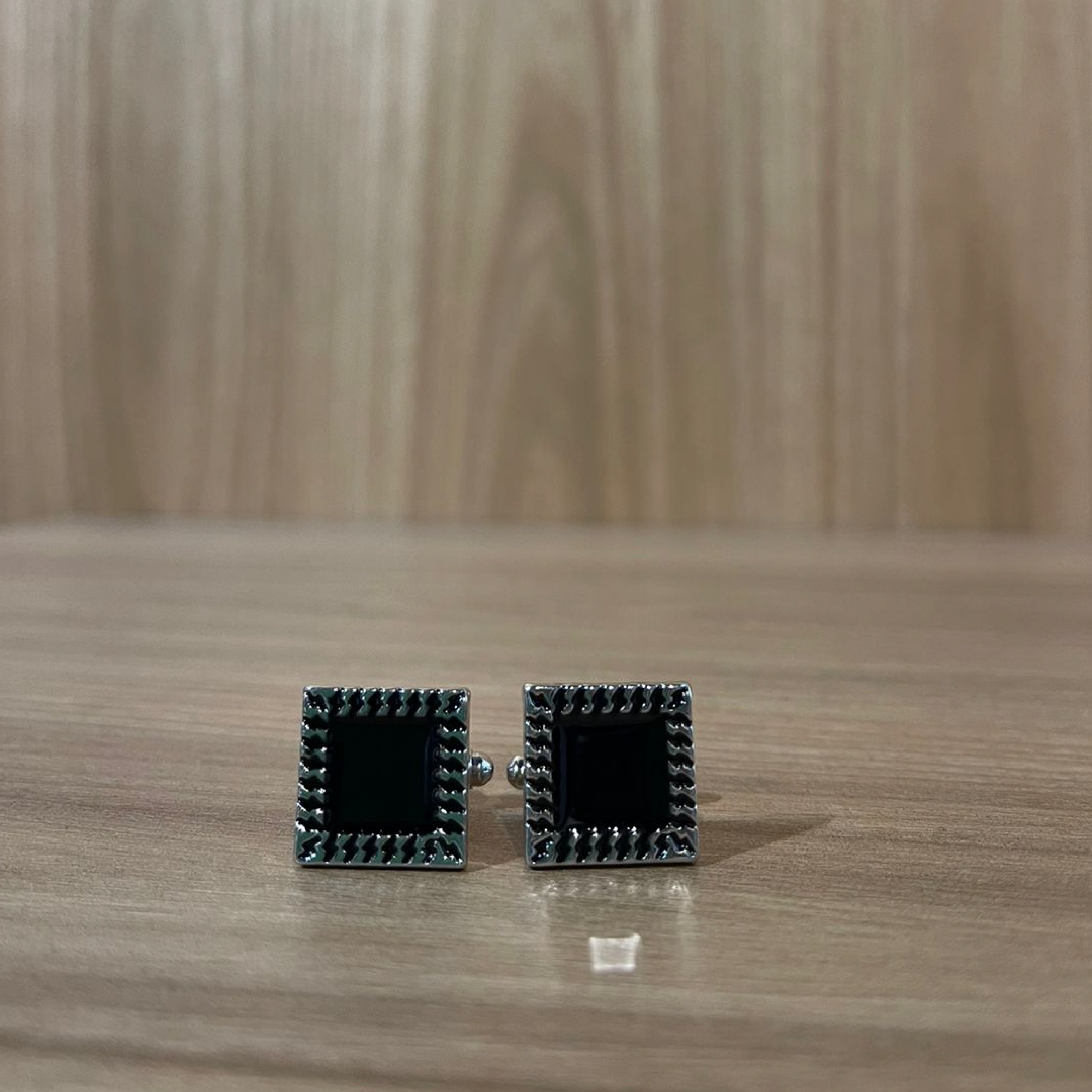 Cufflinks